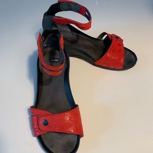 Red leather ankle strap sandals WOLKY